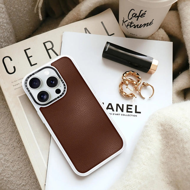 iPhone 15 Pro Max Case Classic Leather — Crater Brown