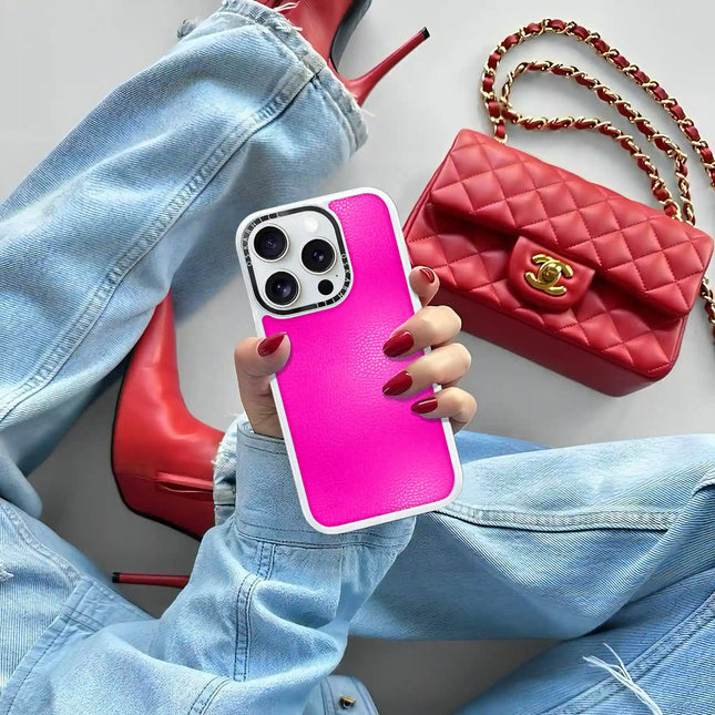 iPhone 15 Pro Case Classic Leather — Shocking Pink