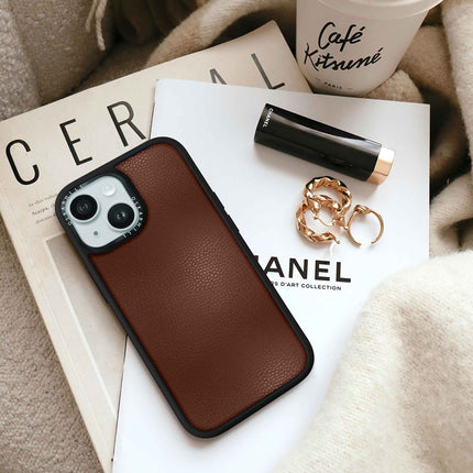 iPhone 13 Case Elite Leather — Seal Brown Oskar Hill.